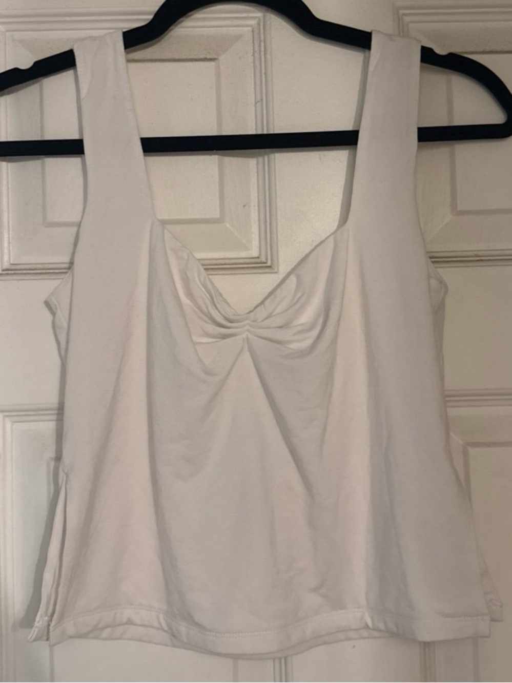 Brand New Like New White Fox Taking Off Top White Size Large without tags